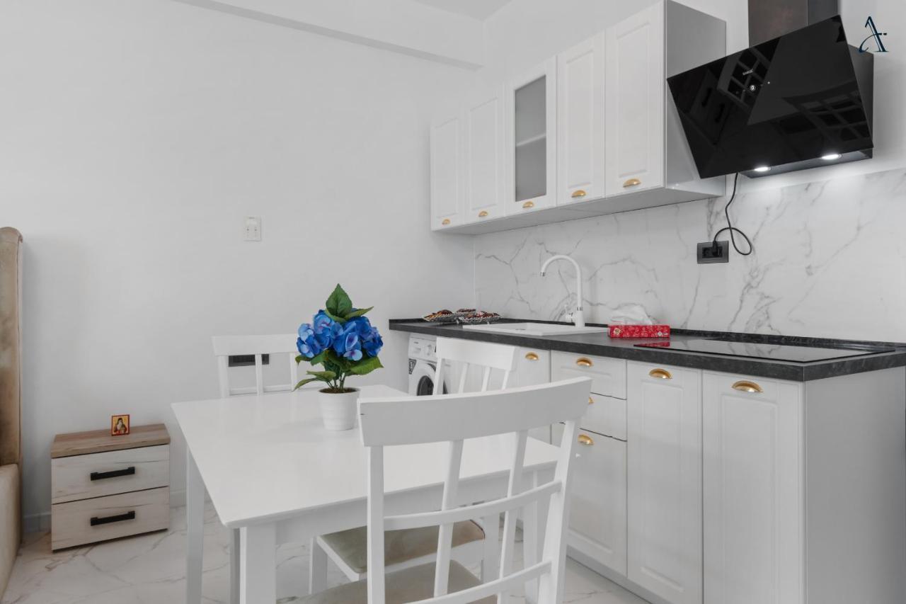 Rentforcomfort Saint George Studio & Sea View Mamaia Exterior photo