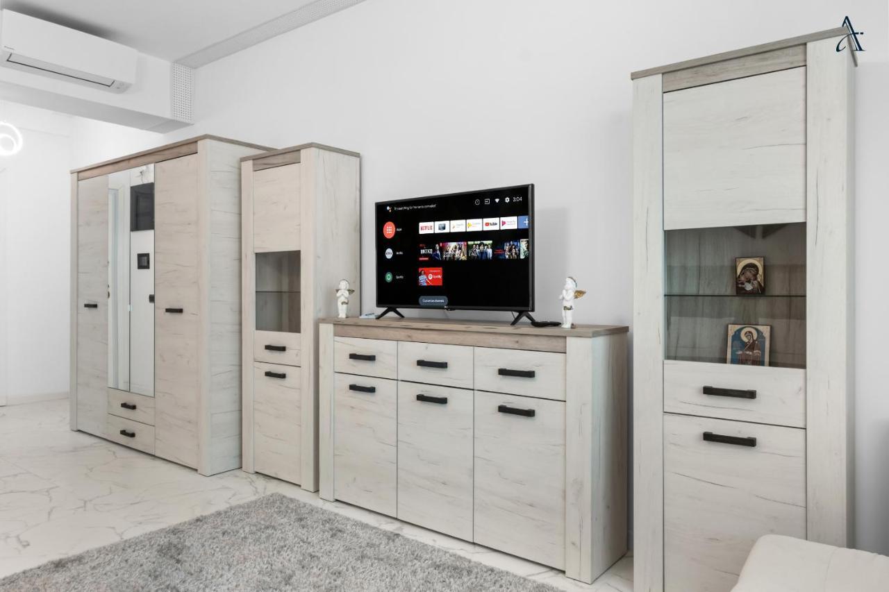 Rentforcomfort Saint George Studio & Sea View Mamaia Exterior photo